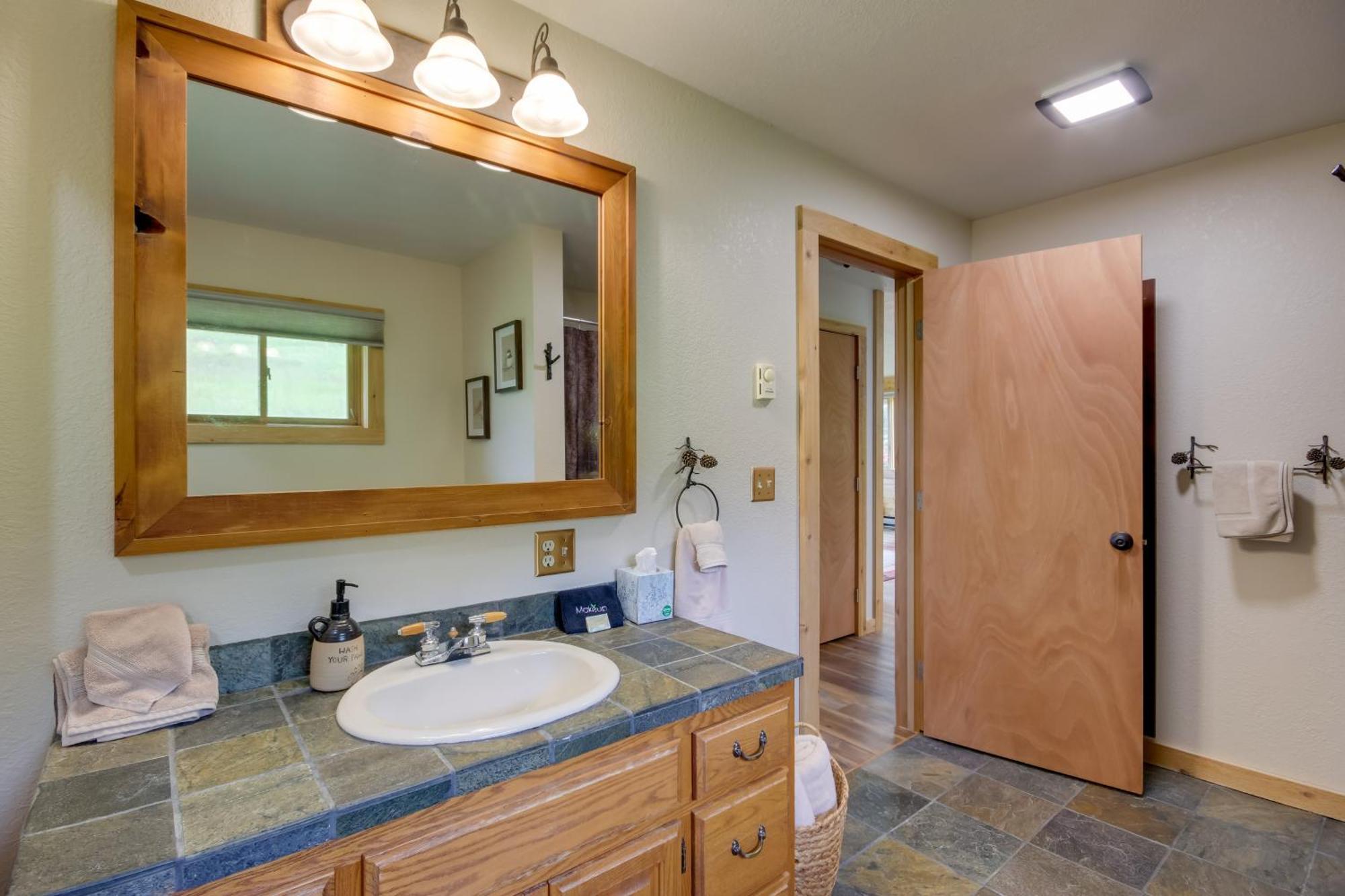 Red Lodge Vacation Rental With Mountain Views! Exterior photo